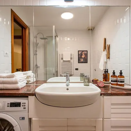 Urban Oasis Metro B Piramide - 2 Subway Stations From Colosseo * Rome