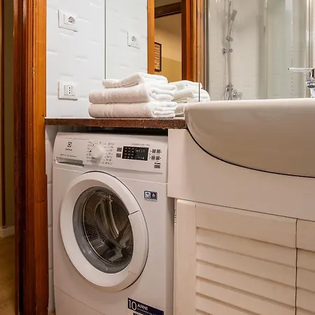 Urban Oasis Metro B Piramide - 2 Subway Stations From Colosseo Appartement *